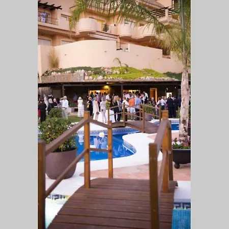 Apartment Lagenhet Med 4 Pooler, Gym, Restaurang & Jatte Nara Puerto Banus & Golf Marbella