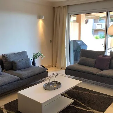 Lagenhet Med 4 Pooler, Gym, Restaurang & Jatte Nara Puerto Banus & Golf * Marbella