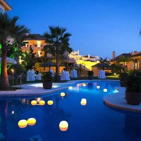 Apartment Lagenhet Med 4 Pooler, Gym, Restaurang & Jatte Nara Puerto Banus & Golf Marbella